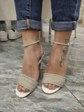Load image into Gallery viewer, Sandali con Strass Eleganti Brilla ad Ogni Passo
