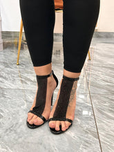 Carica l&#39;immagine nel visualizzatore di Gallery, Sandali da donna di colore nero con strass
