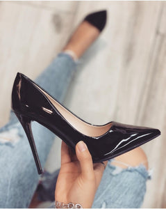 Scarpe donna  decoltè lucidi in vernice di colore nero